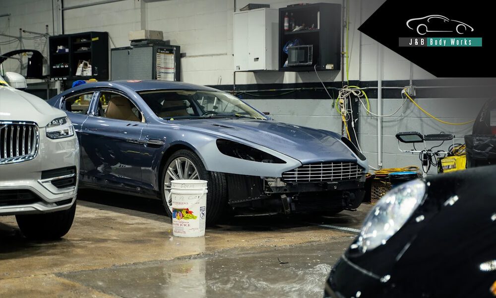 Land Rover | Land Rover Collision Repair by J B Body Works